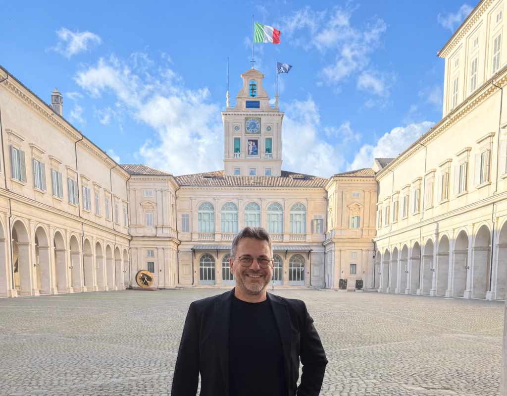 PLASTICA MARINA E VETRO PER L’EDILIZIA SOSTENIBILE: IL MODELLO INDUSTRIALE DI RESOLFIN TRA BREVETTI, MADE IN ITALY ED ECONOMIA CIRCOLARE